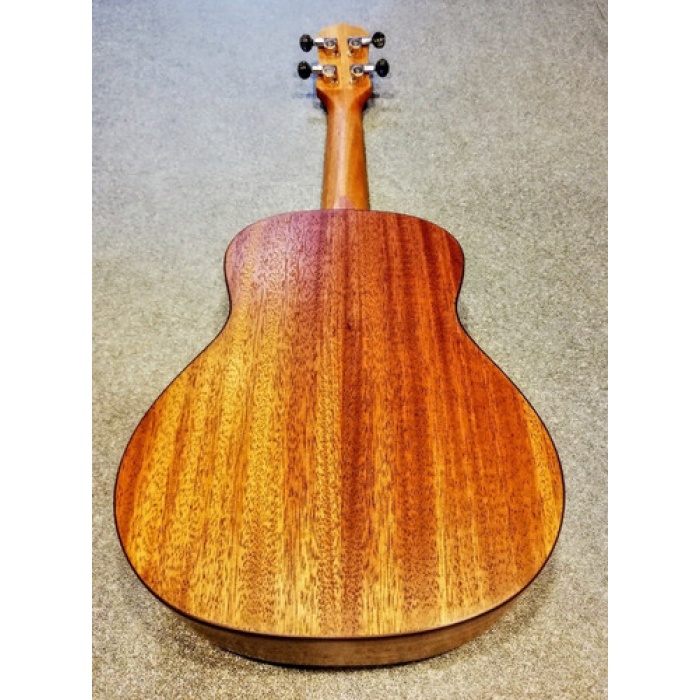 Ukelele Concierto Caoba 320cm Con Funda Izzo 320cm - Image 3