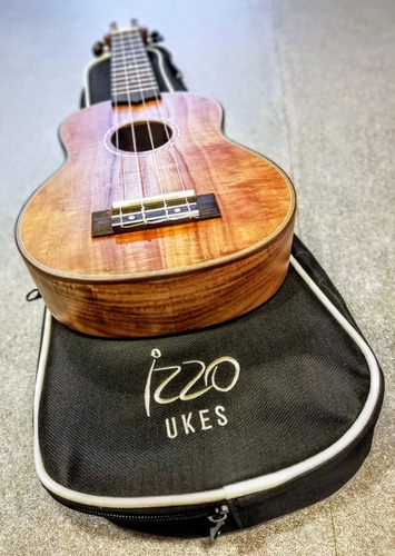 Ukelele Soprano Koa Con Funda Izzo 330sk - Image 2